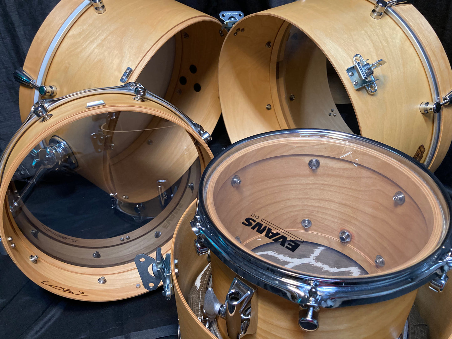 Compact portable nesting drum kit