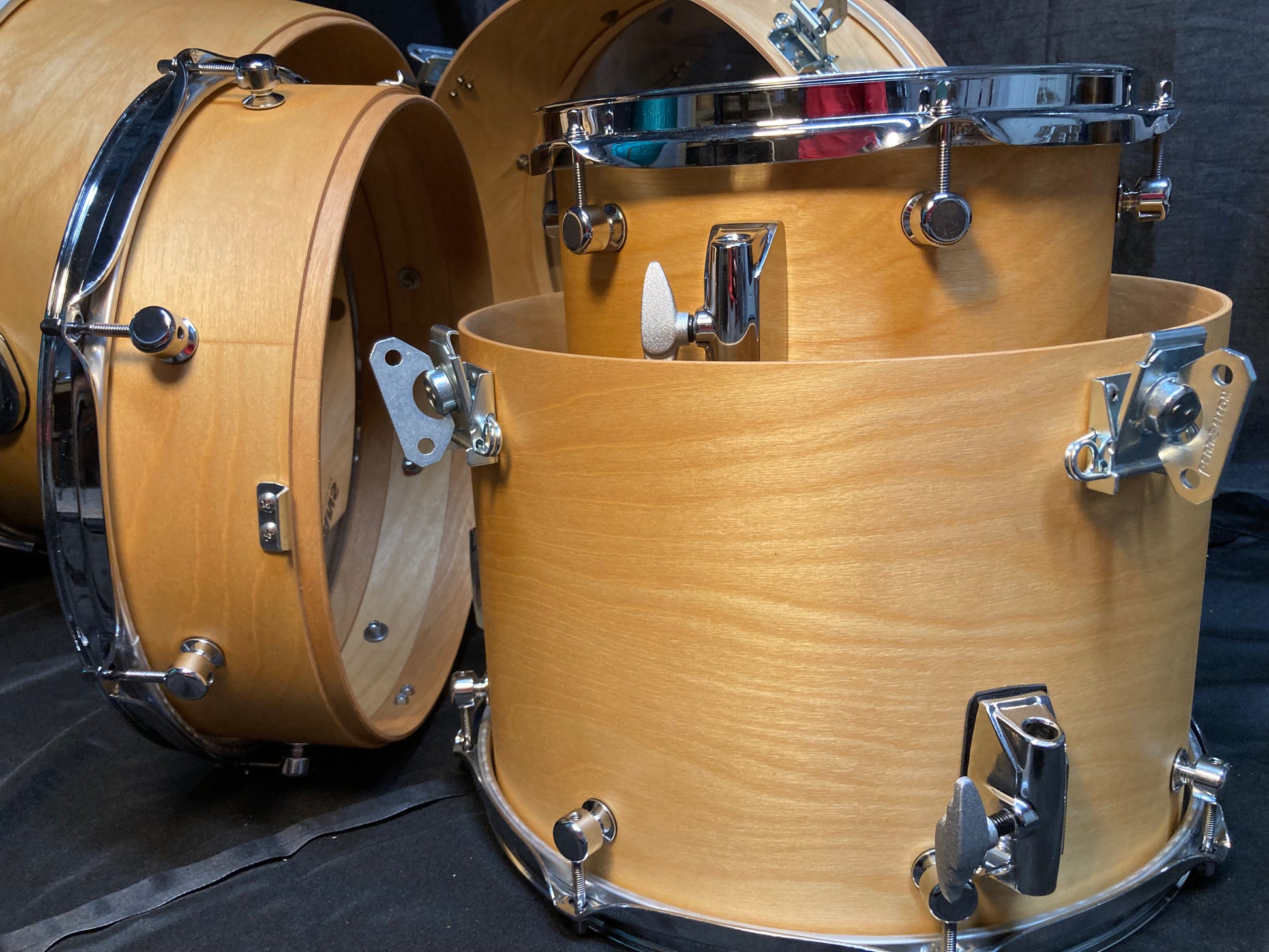 Compact portable nesting drums