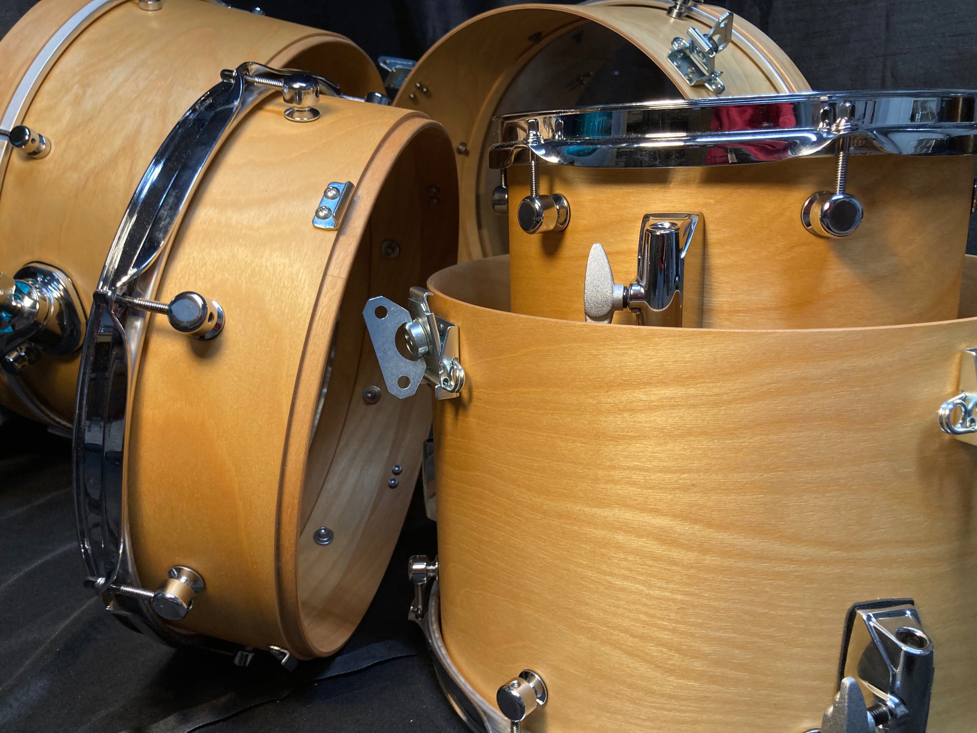 Compact portable nesting drums