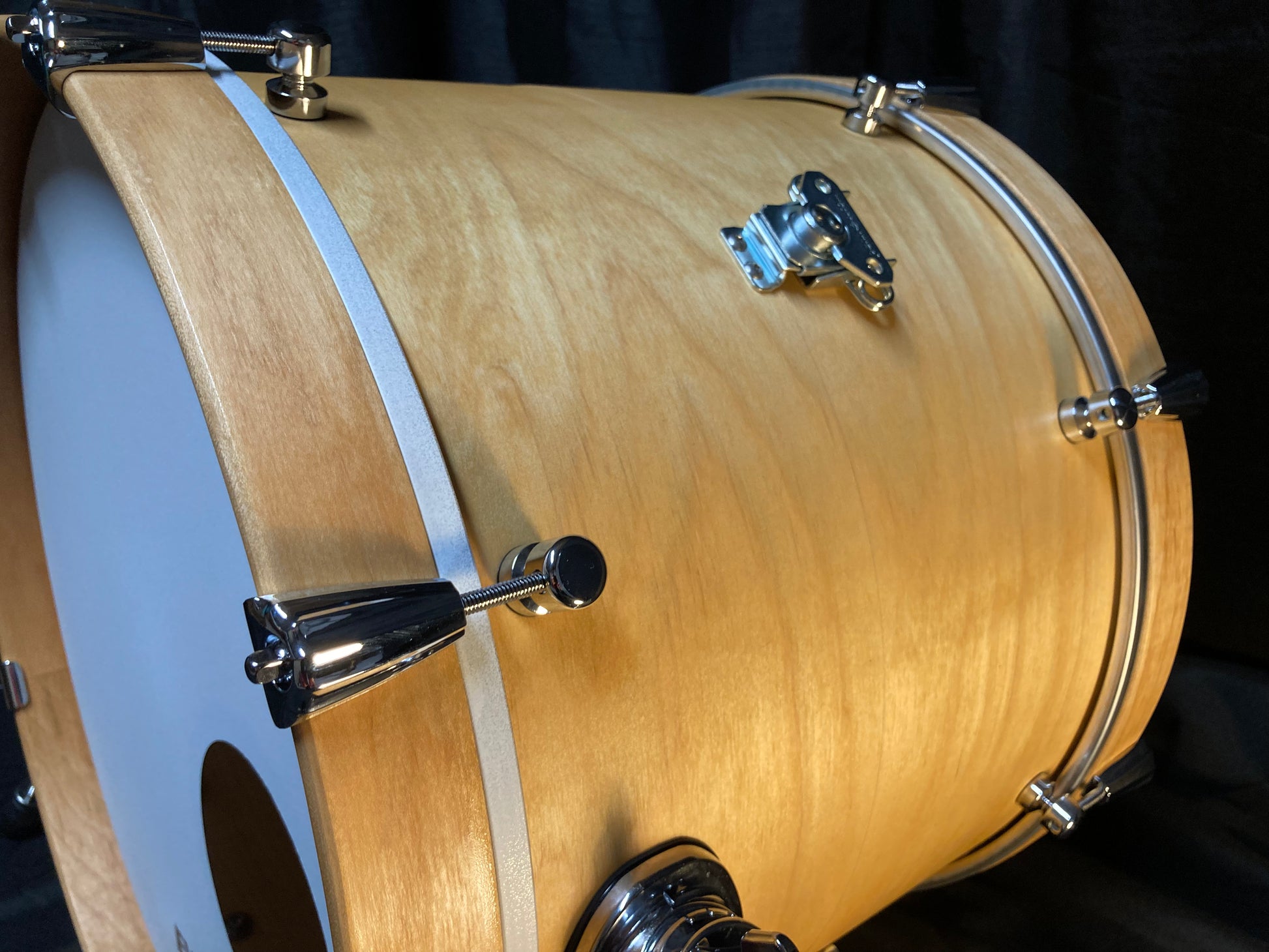 Nesting travel bass drum 18"