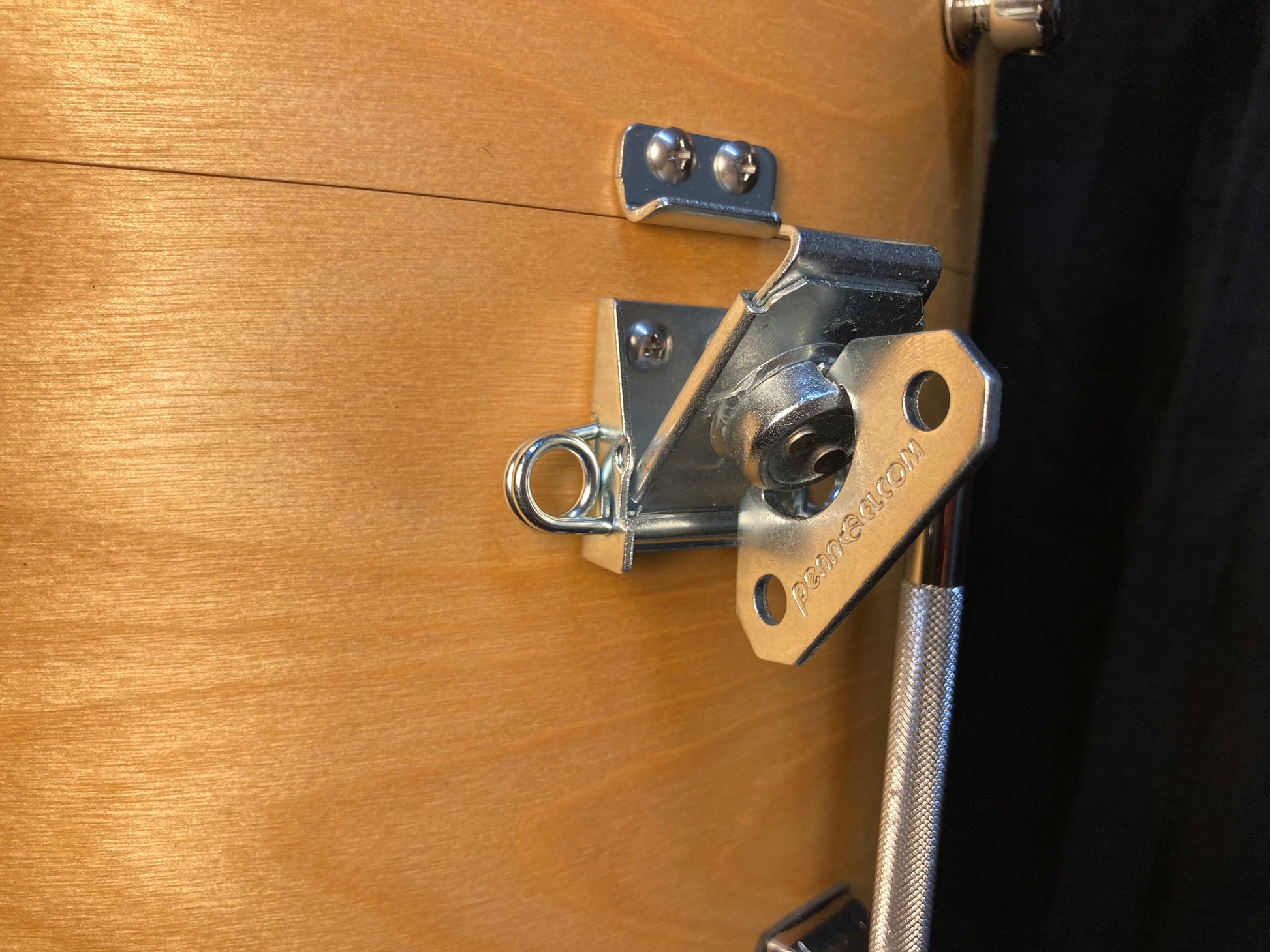 Penn Elcom Latch nesting drums